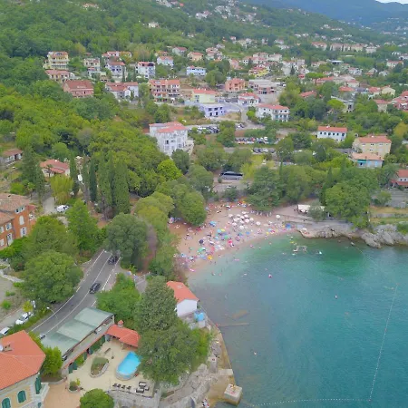 Appartamento Beach Apartments Lovran