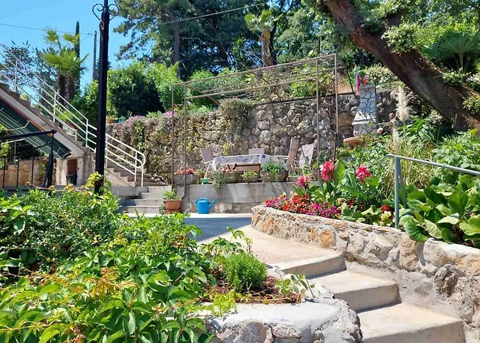 Beach Apartments Lovran Apartment