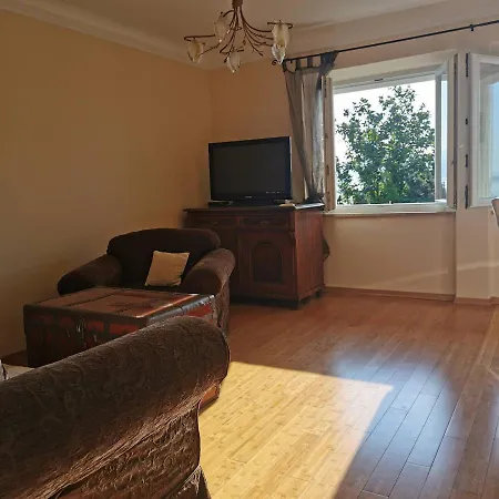 Beach Apartments Lovran アパート *